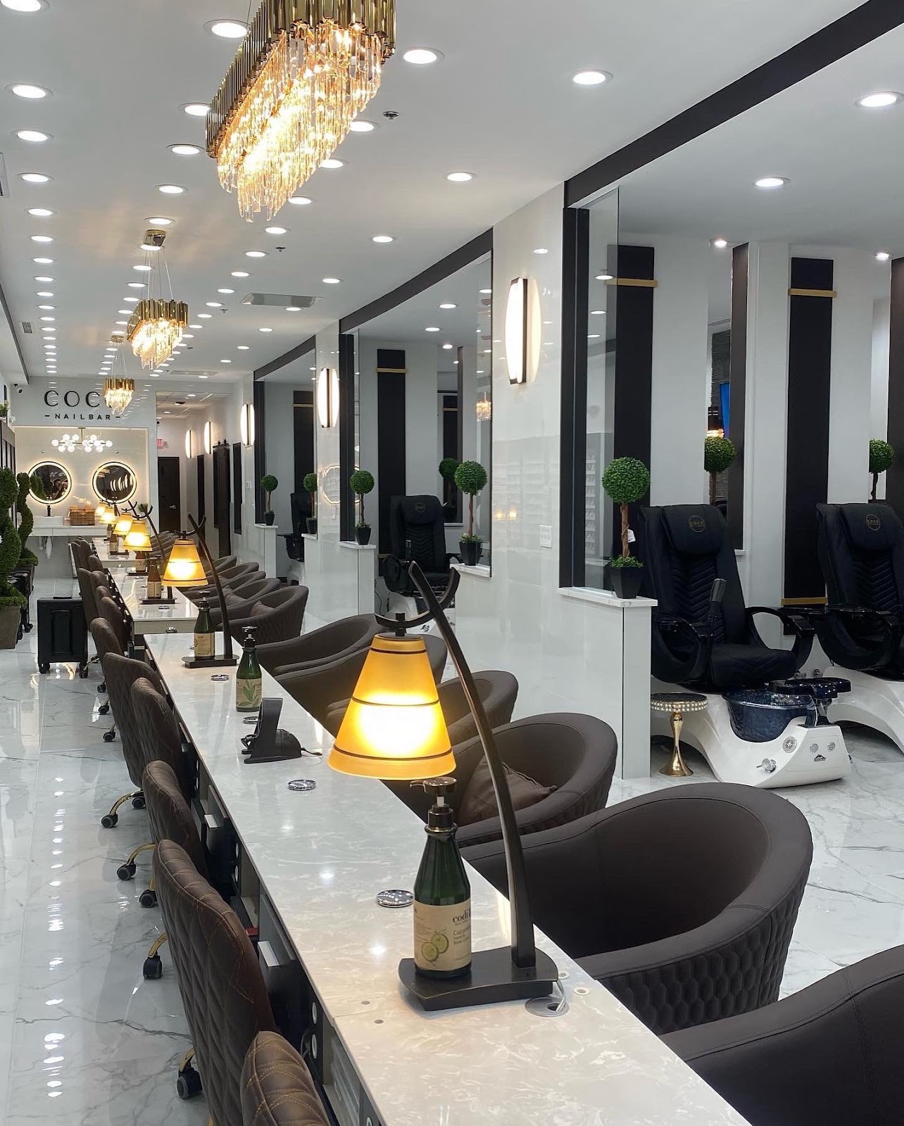COCO Nail Bar interior